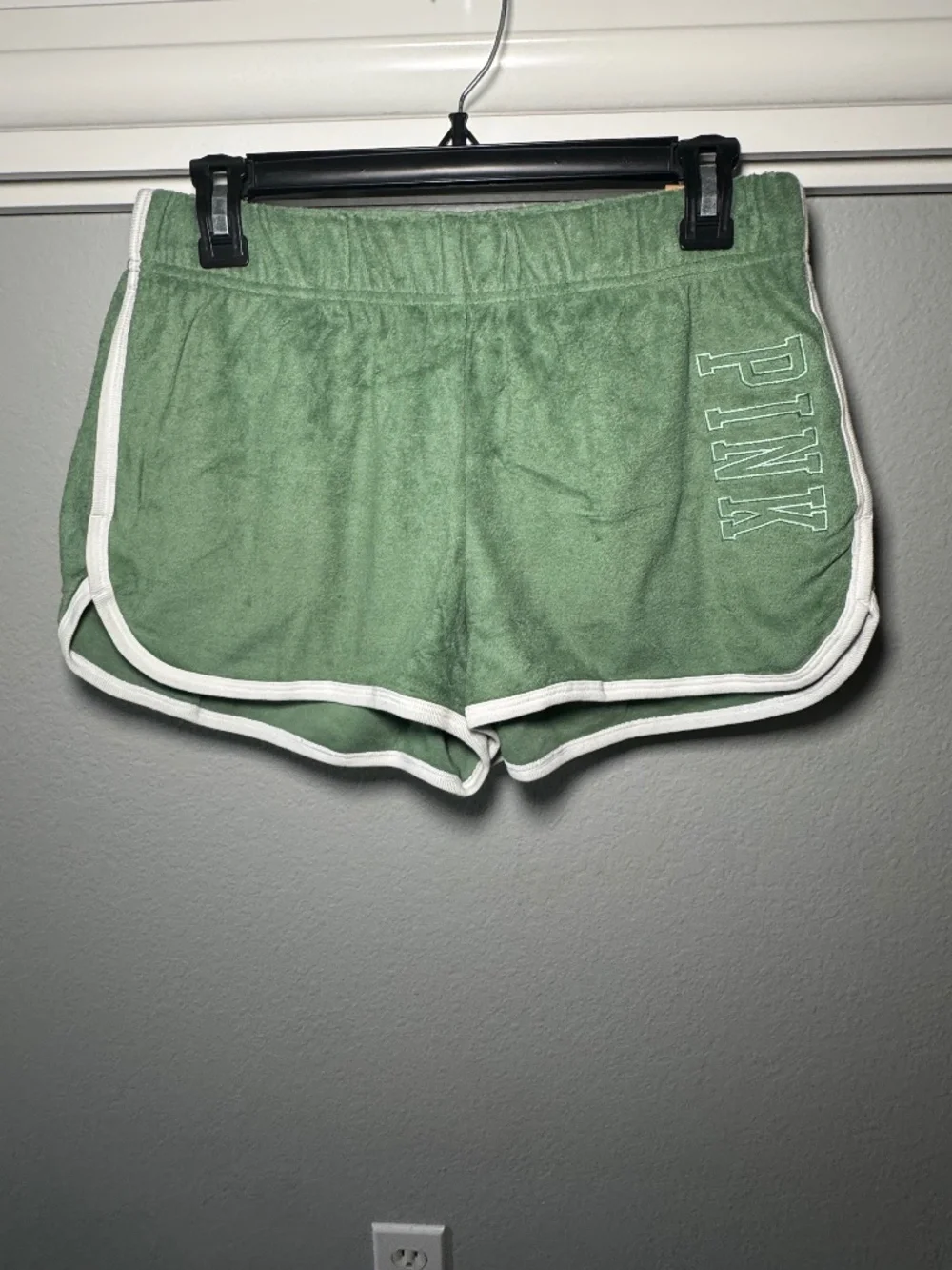 PINK VS Terry Varsity Shorts Large - Picture 2 of 10